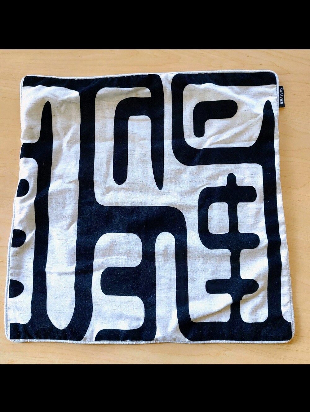 Set of 2 Linen & Black Abstract Design Pillow Covers 20x20 Safavieh Maize - Picture 8 of 12